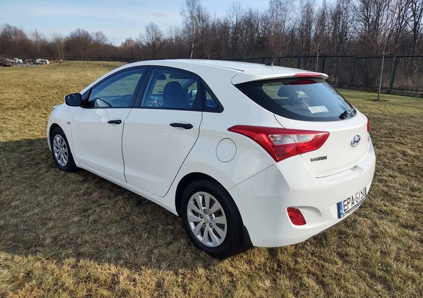 Hyundai I30 cena 30900 przebieg: 190900, rok produkcji 2016 z Pabianice małe 46